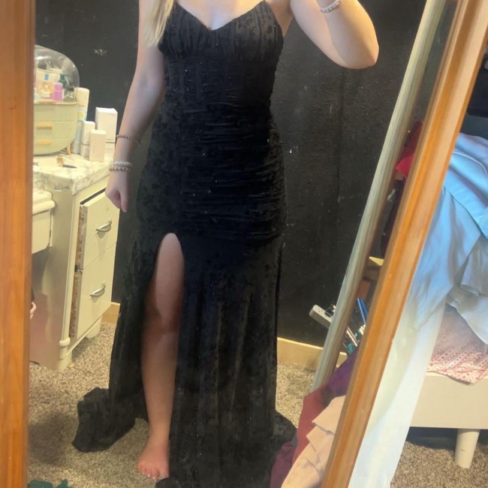 Black Ruched V-Neck Evening Gown with Front Slit